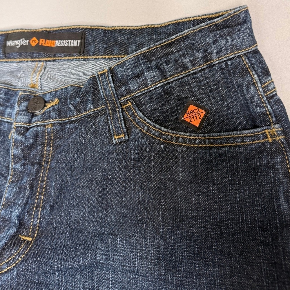 Wrangler FR Flame Resistant Jeans Womens 11x32 Dark Wash HRC2 2112 FRW10CH - Picture 4 of 6